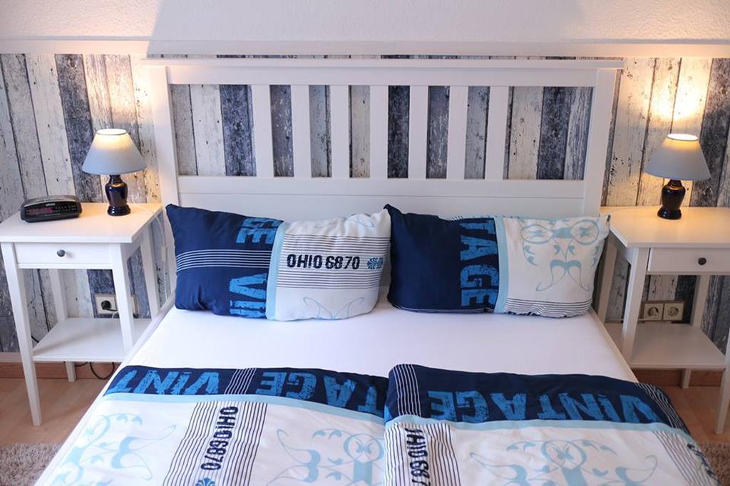 Apartments Zur Schoenen Aussicht 부숨 외부 사진
